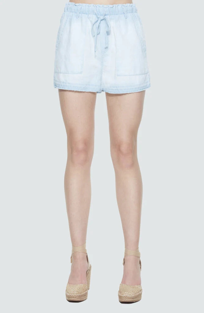 TENCEL PATCH POCKET SHORTS