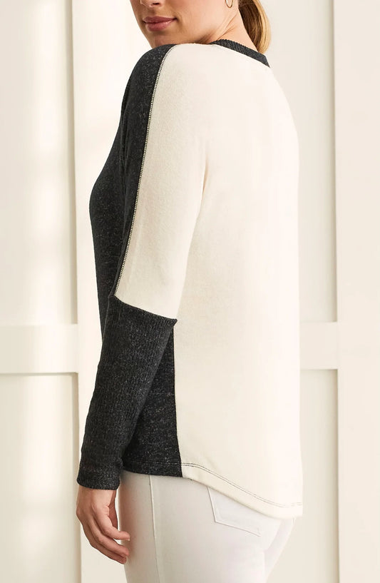 LONG SLEEVE V NECK TOP W/COMBO