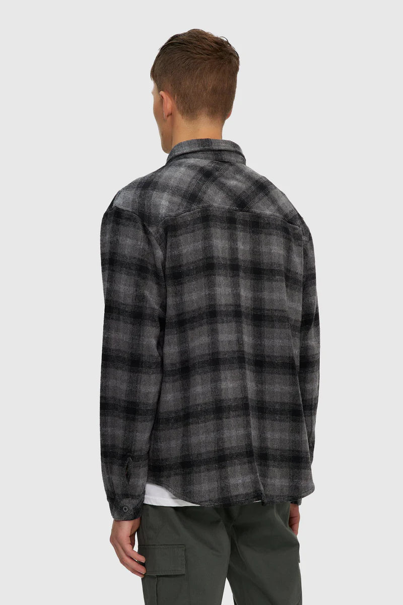 FLANNEL BUTTON DOWN SHIRT