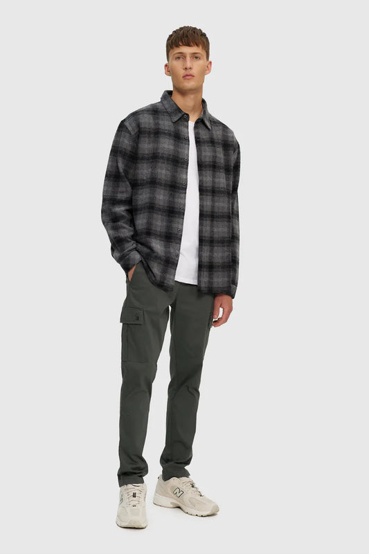 FLANNEL BUTTON DOWN SHIRT