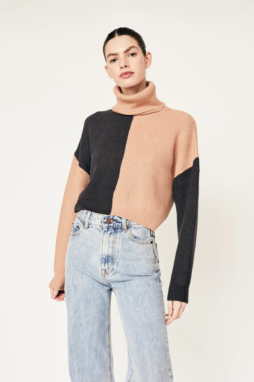 LEONE COLOURBLOCK SWEATER