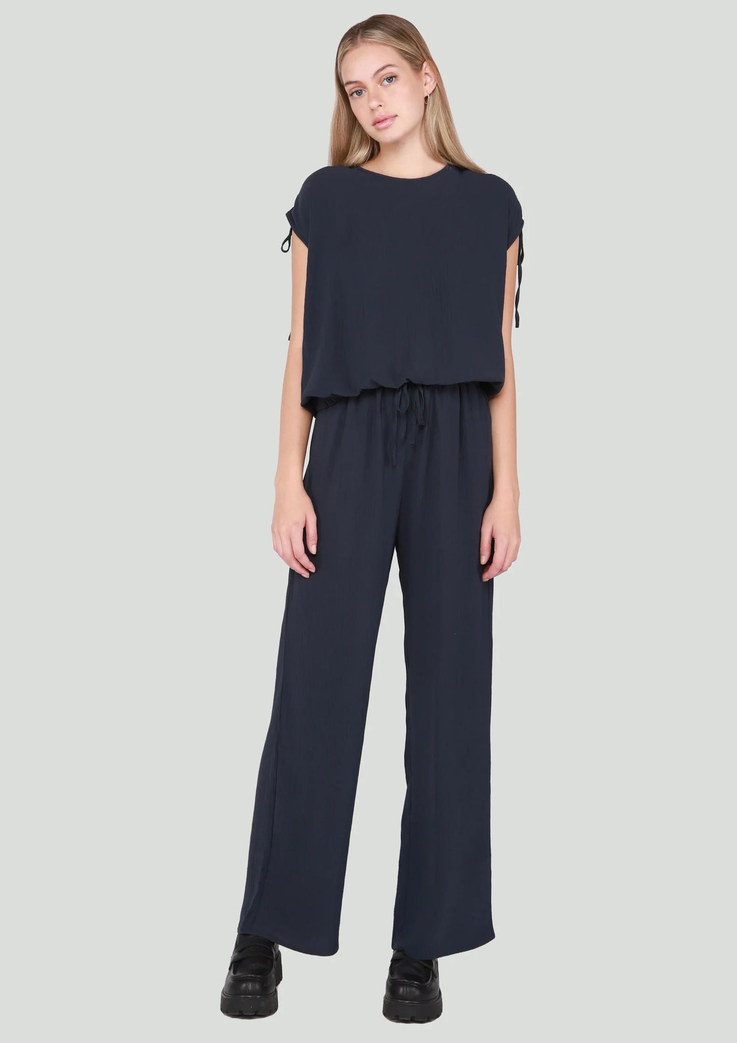 WIDE LEG TROUSER