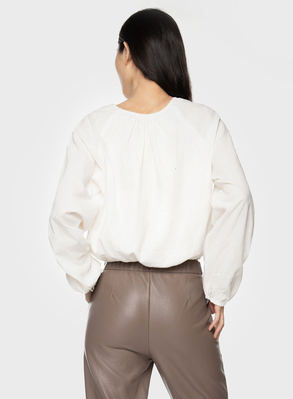 RUCHED SLEEVE TEXTURED TOP