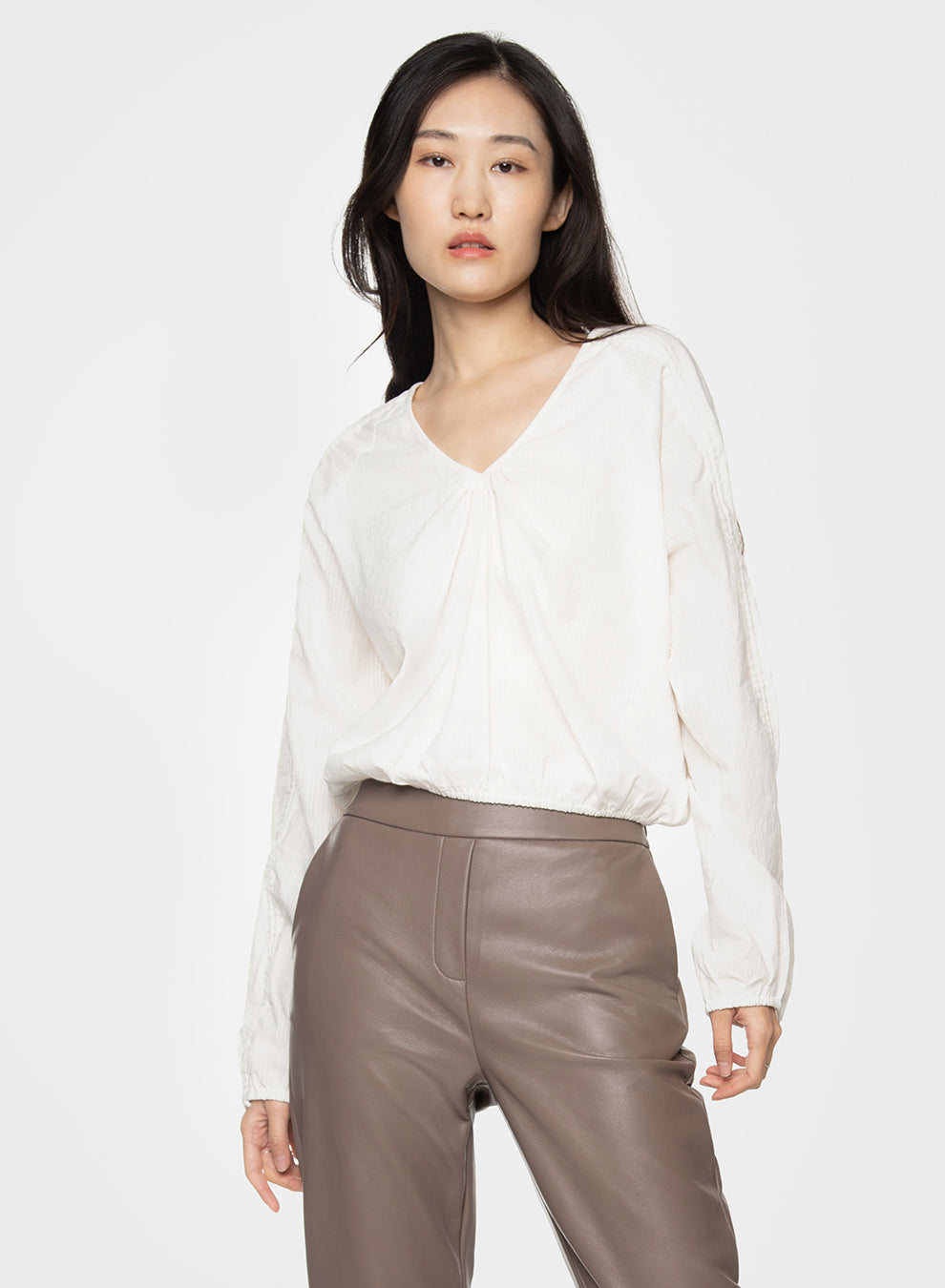 RUCHED SLEEVE TEXTURED TOP