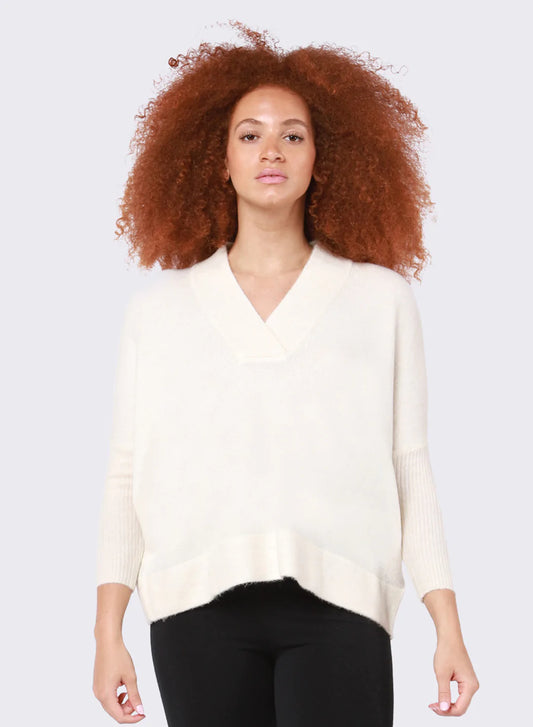 DOLMAN SLEEVE V/NECK SWEATER PLUS SIZE